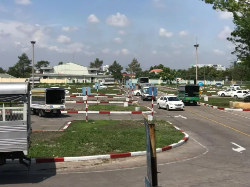 Dạy nghề lái xe cẩm Mỹ